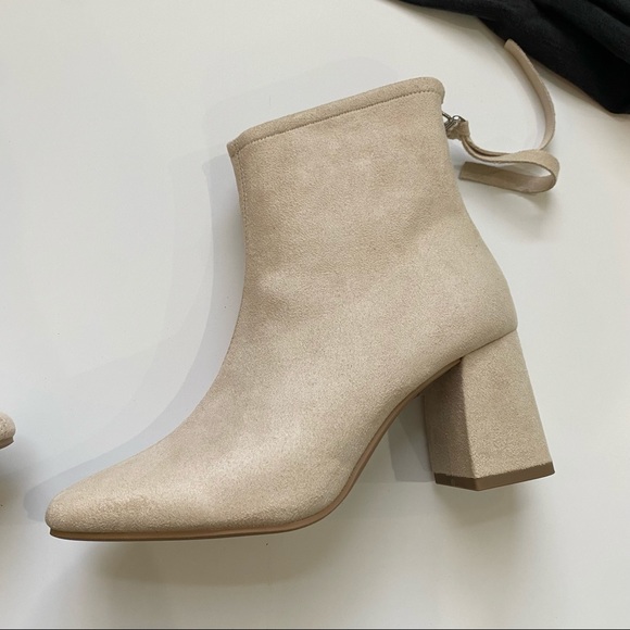 Zylia nude beige faux suede square toe ankle booties block heels NIB - Picture 5 of 7